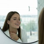 Come igienizzare la bocca e i denti con l'apparecchio ortodontico